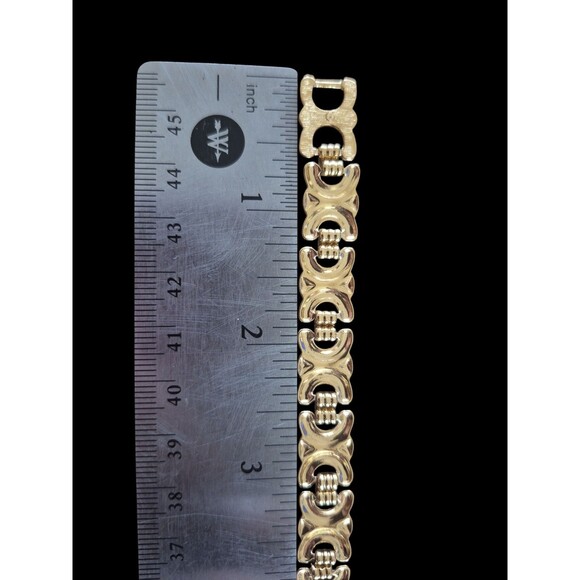 Vintage Signed Avon Panel Link Bracelet Gold Tone - Picture 3 of 3